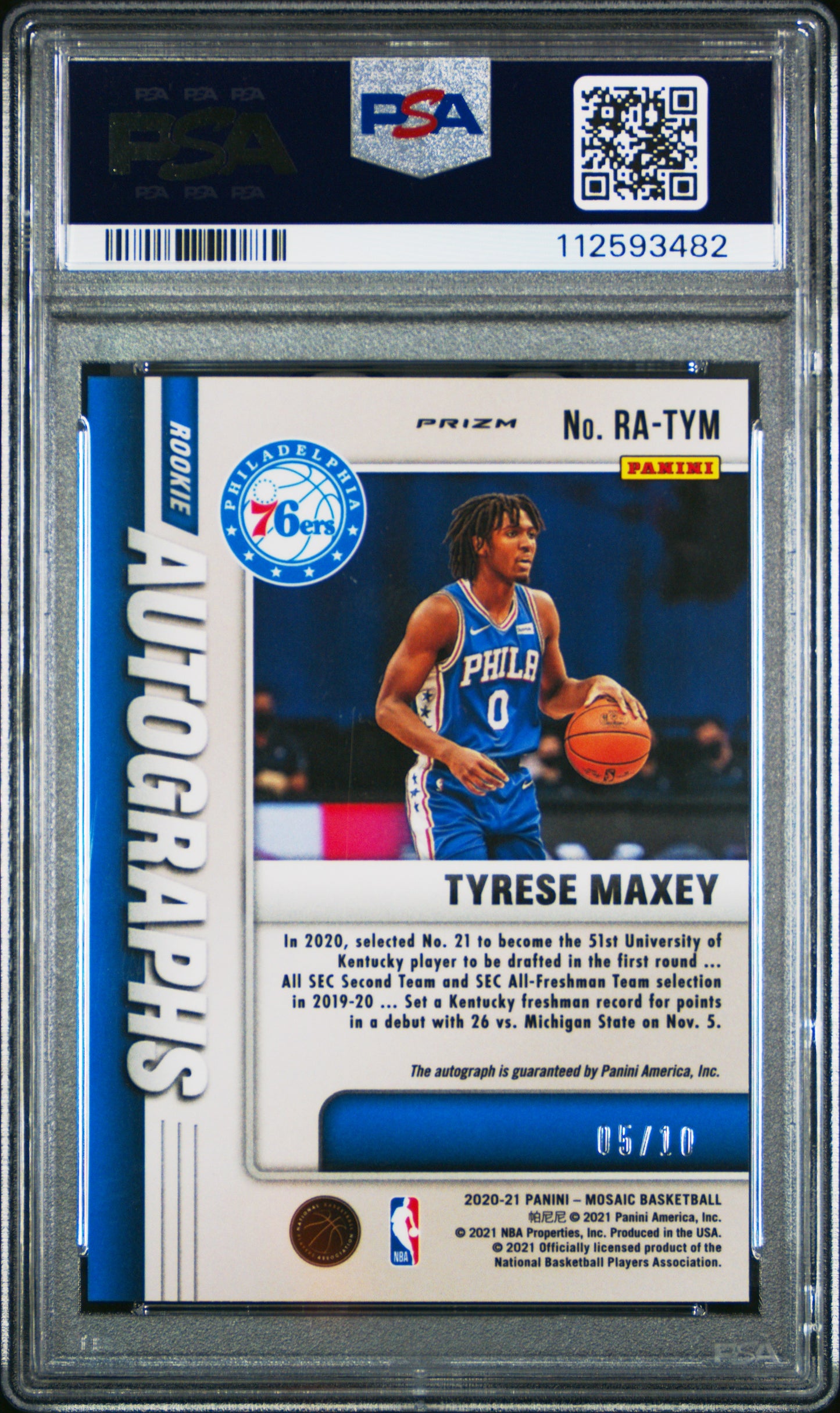 2020 Panini Mosaic Tyrese Maxey rc Autograph Mosaic Gold /10 PSA 9