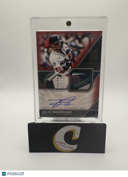 2026 Topps Major League Material Julio Rodríguez 2/5 Game-Used Memorabilia Auto